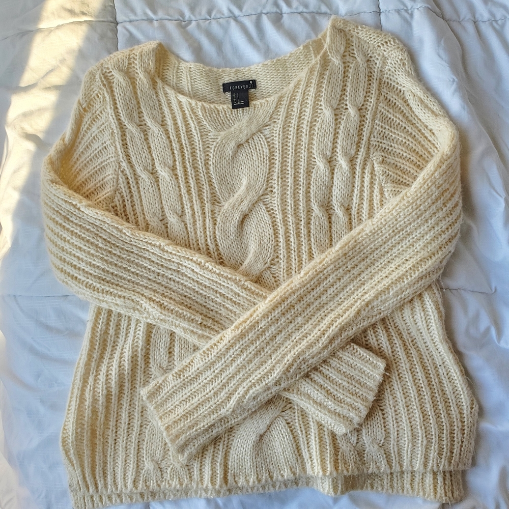 creme sweater